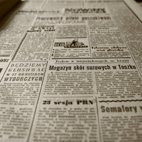 old-newspaper-350376_1920